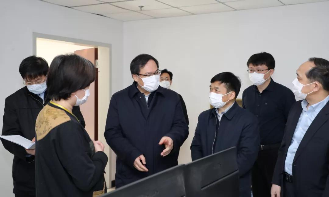 楊金成到七院、七一四所檢查指導(dǎo)疫情防控和復(fù)工復(fù)產(chǎn)工作